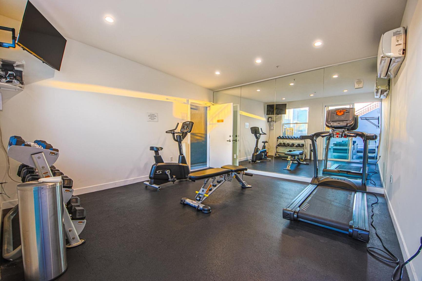 Stunning 1 Bdr 1 Bth, Pool, Jacuzzi Lejlighed Los Angeles Eksteriør billede