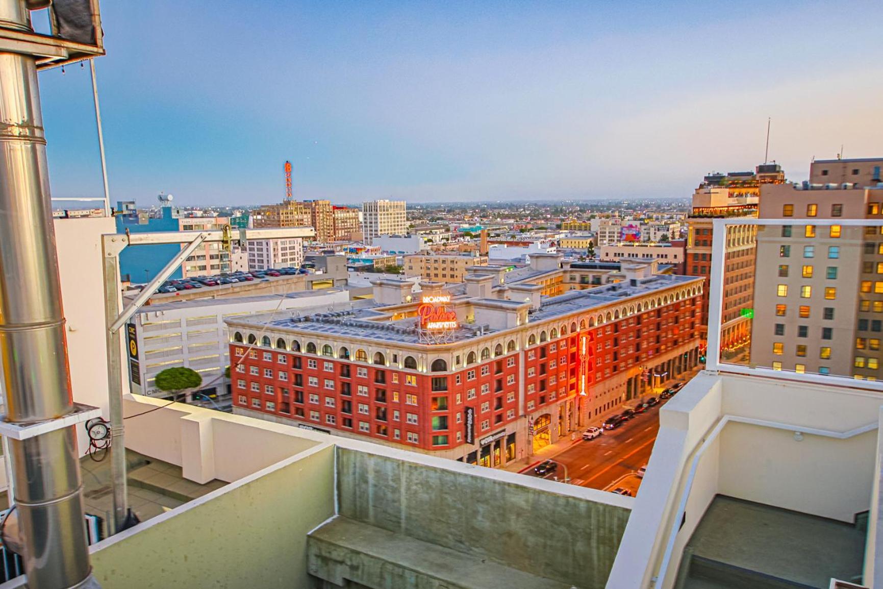 Stunning 1 Bdr 1 Bth, Pool, Jacuzzi Lejlighed Los Angeles Eksteriør billede
