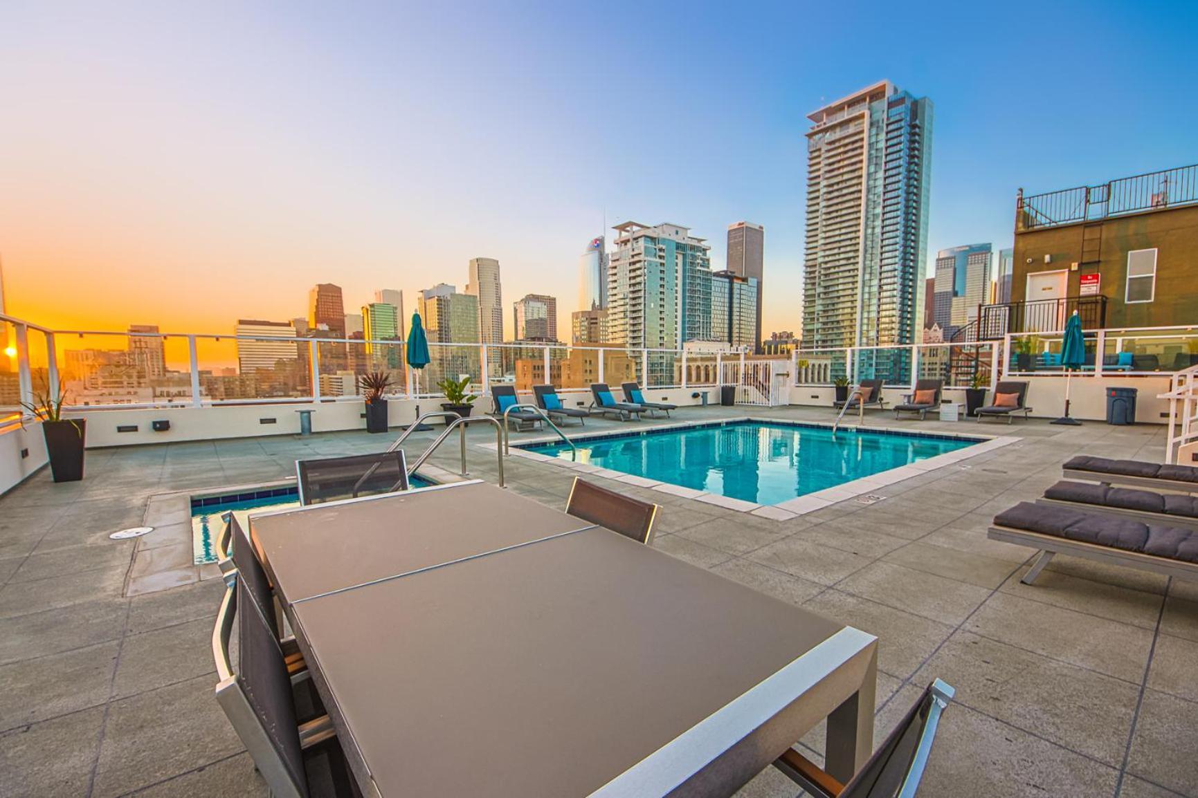 Stunning 1 Bdr 1 Bth, Pool, Jacuzzi Lejlighed Los Angeles Eksteriør billede